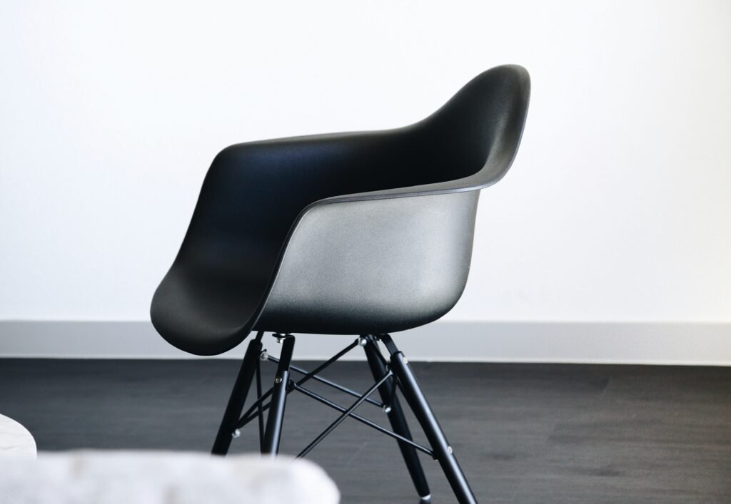 Is There A Murphy Bed With A Horizontal Desk Option?