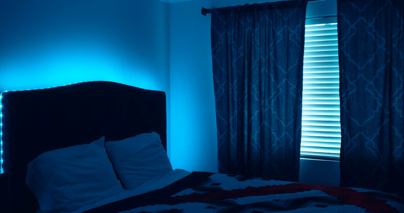 7 must have wall beds and murphy beds for room space saving designs and ideas