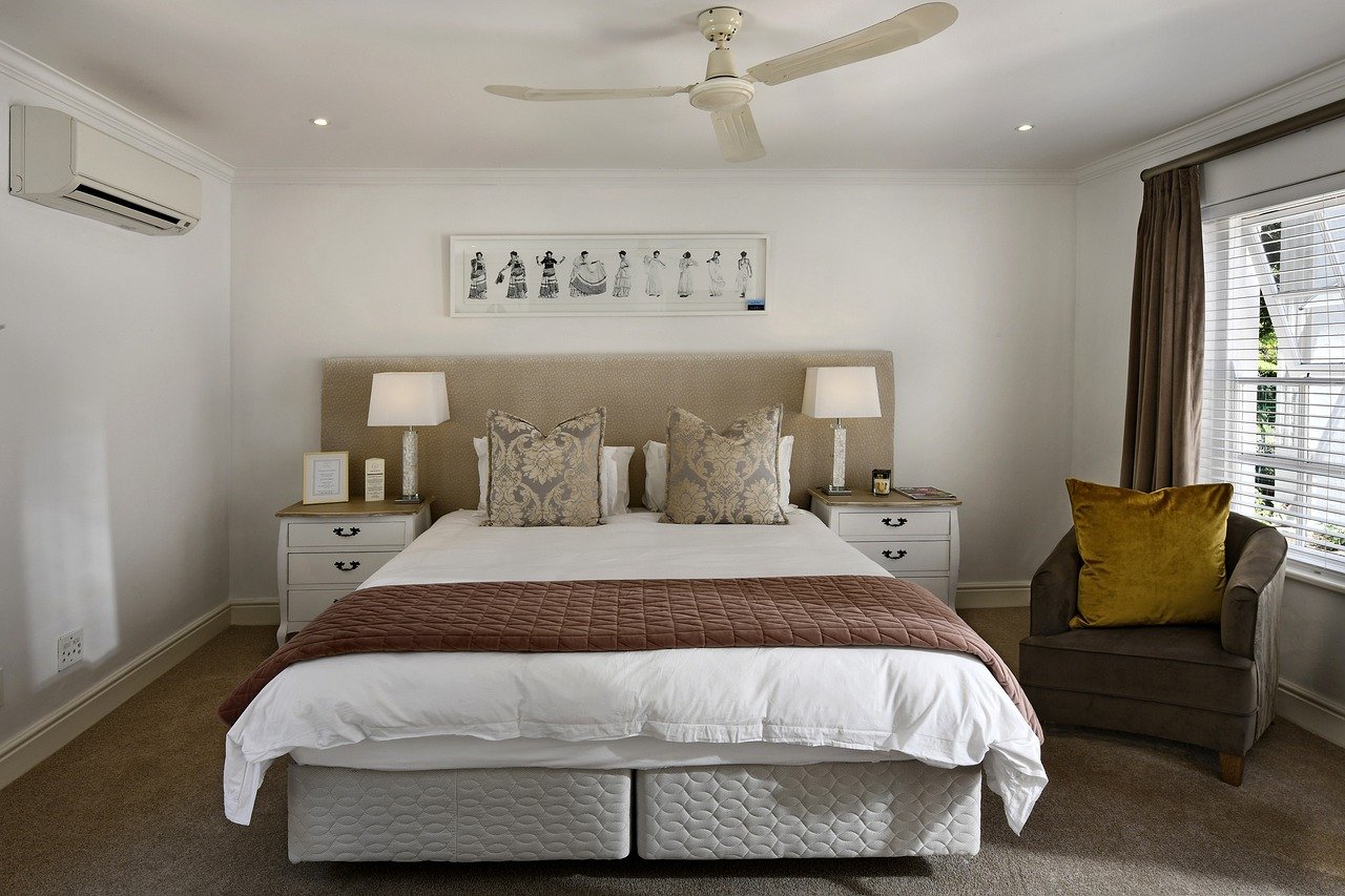 INCREDIBLE Space Saving Furniture - Murphy Bed Ideas ➤ 4