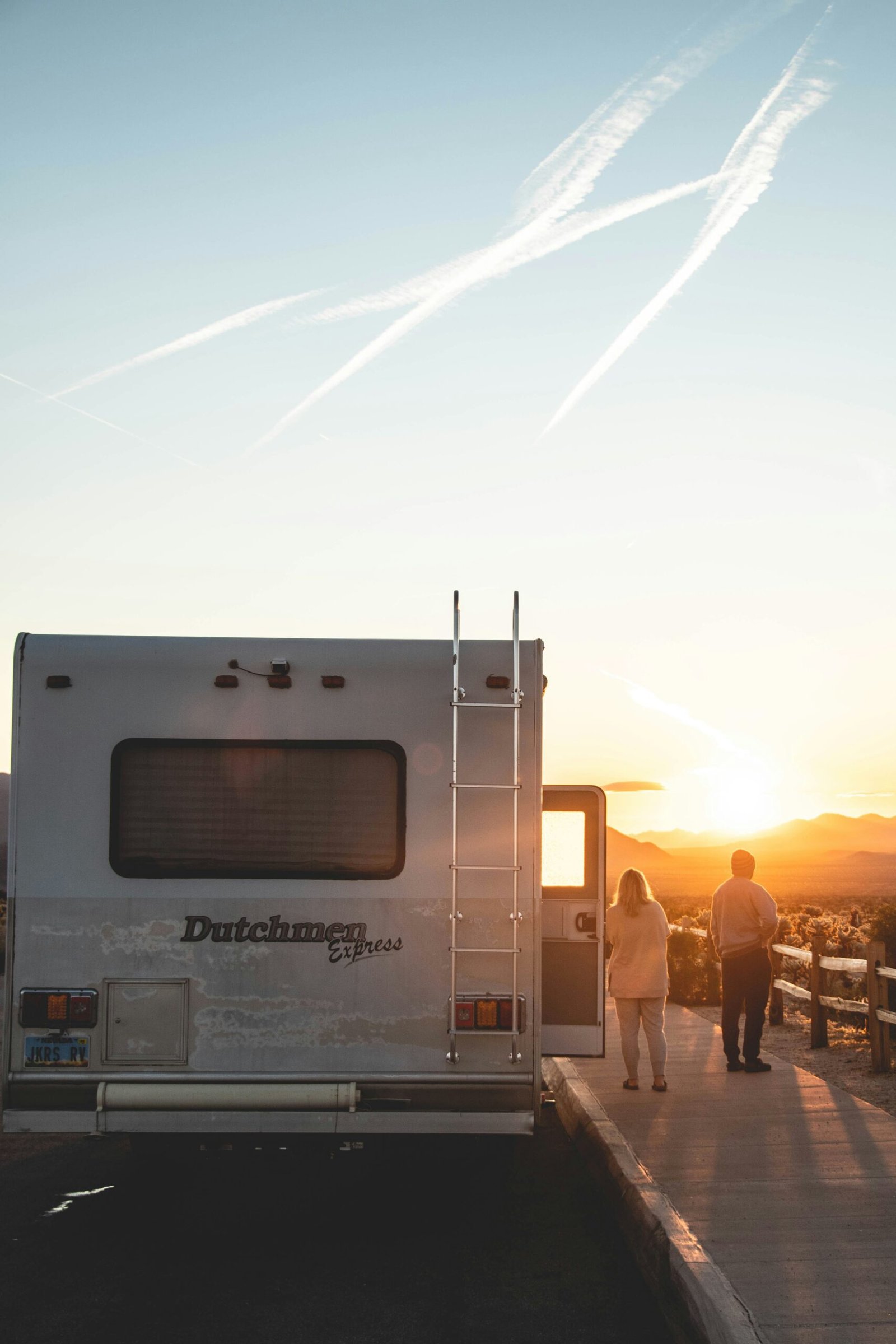 2023 Unity Murphy Bed Lounge unveiled by Leisure Travel Vans
