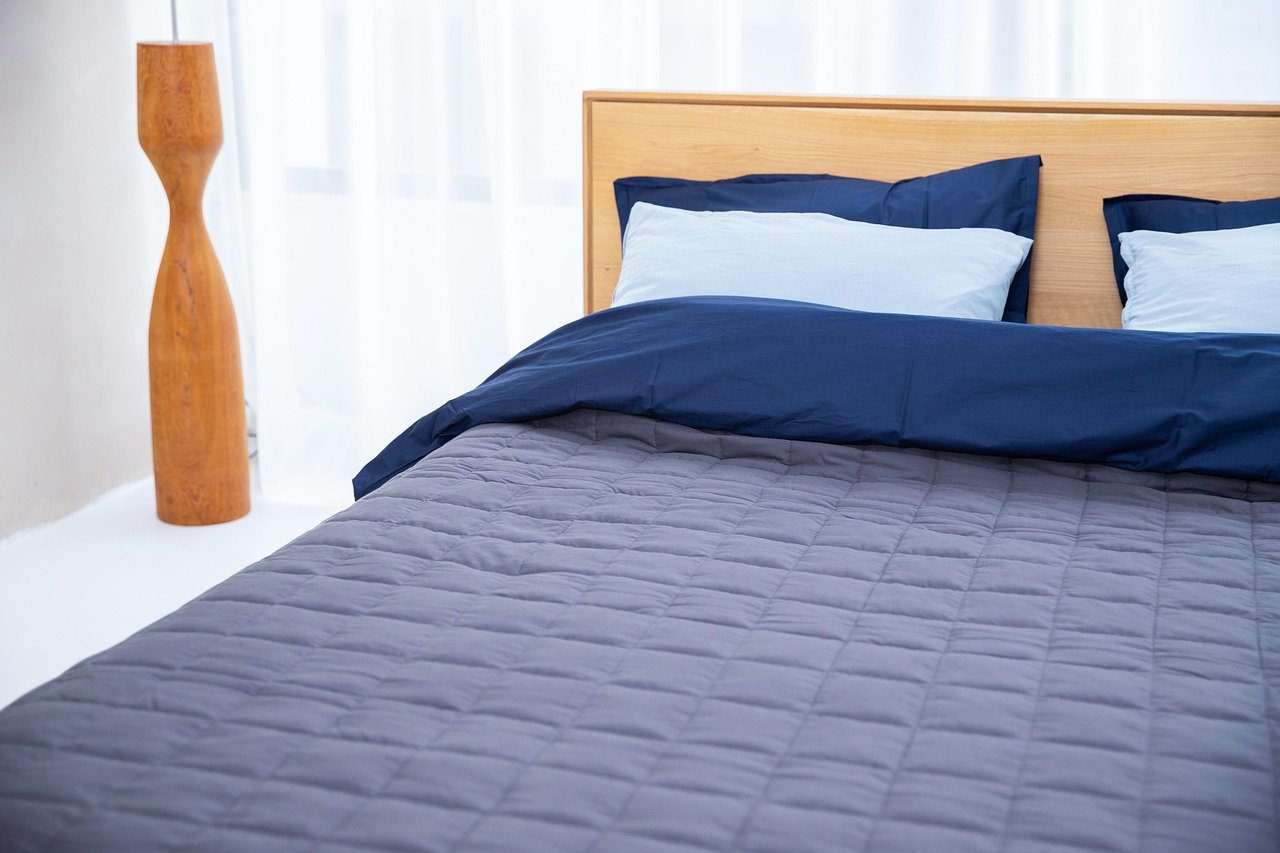 What Type Of Mattress Is Suitable For A Murphy Bed?