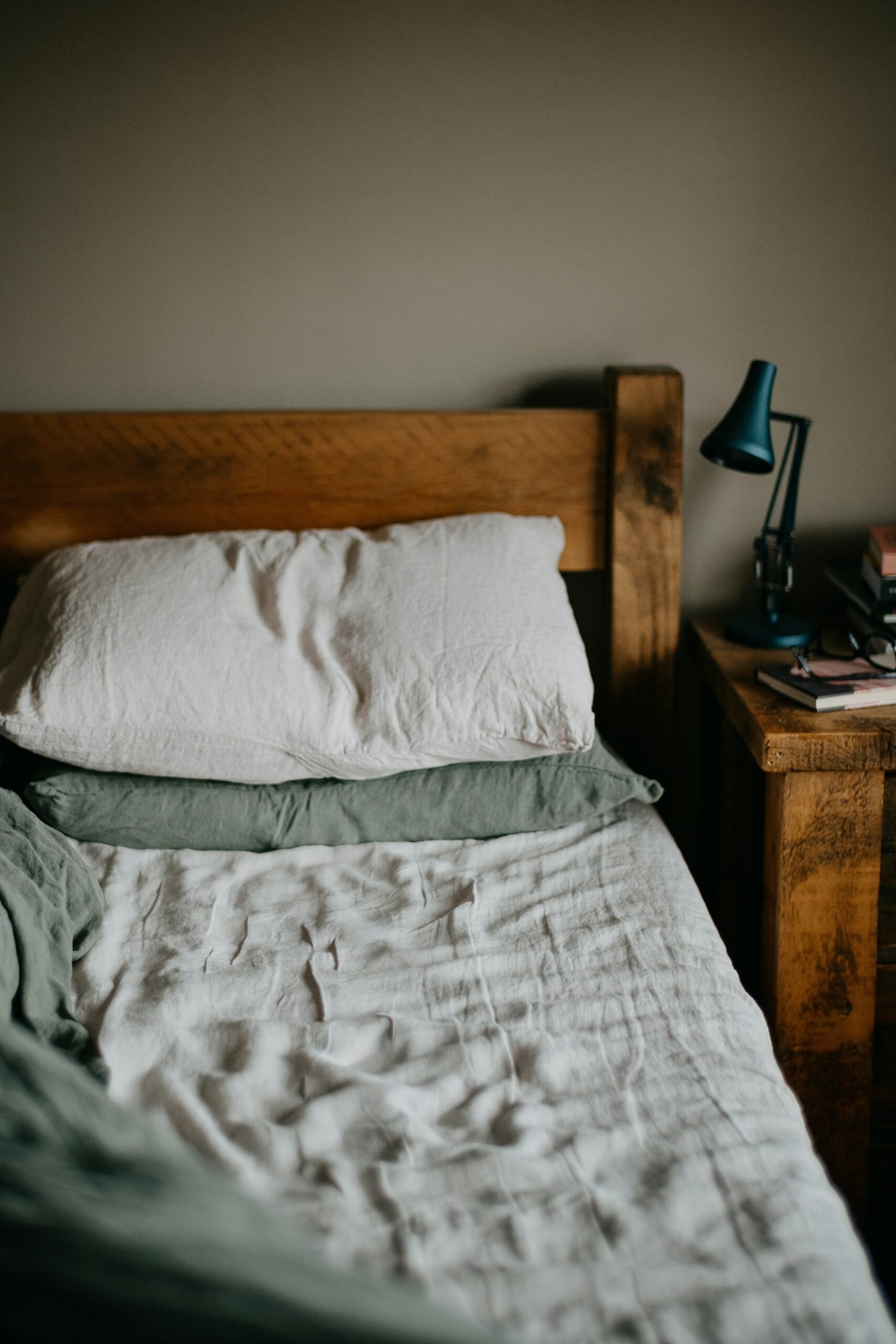 Are There Any Murphy Beds Available With A Horizontal Wall Design?
