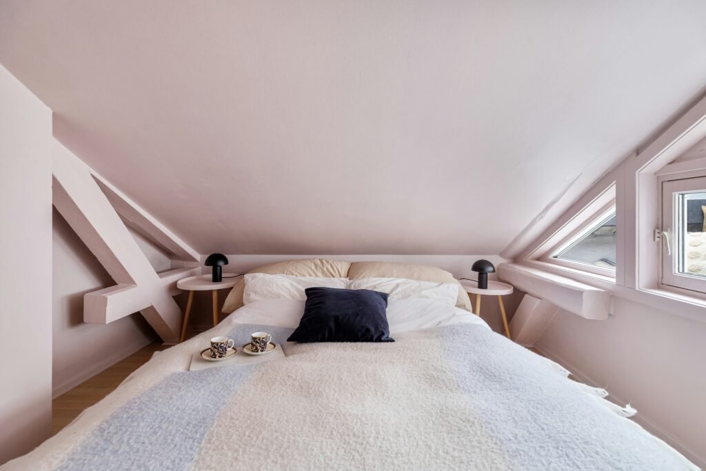 Best Murphy Beds: Top Space-Saving Wall Beds Reviewed