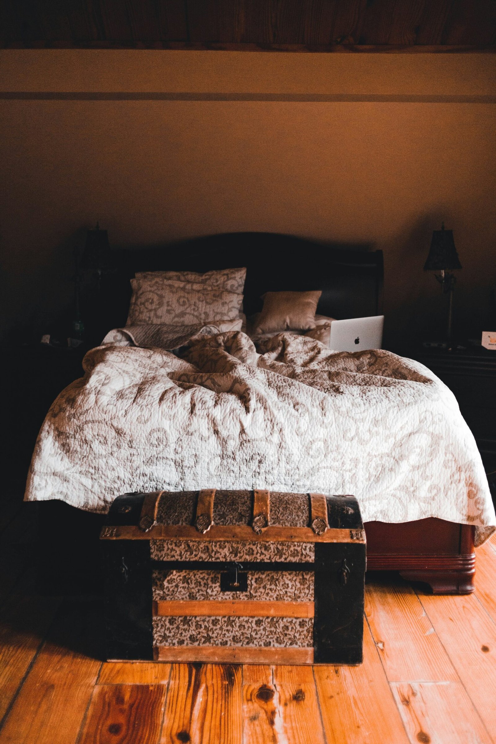 Nantucket Murphy Bed Chest Review — Space-Saving Wall Bed Guide