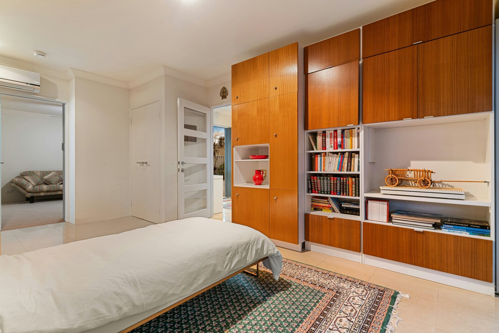 Murphy Bed  Space-Saving Furniture: Design, Install, Cost Guide
