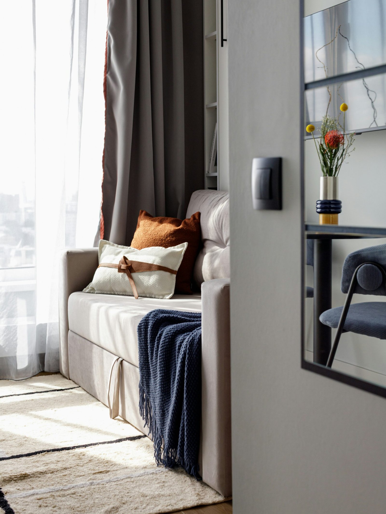 Compatto Wall Bed with Sofa: Space-Saving Setup Guide